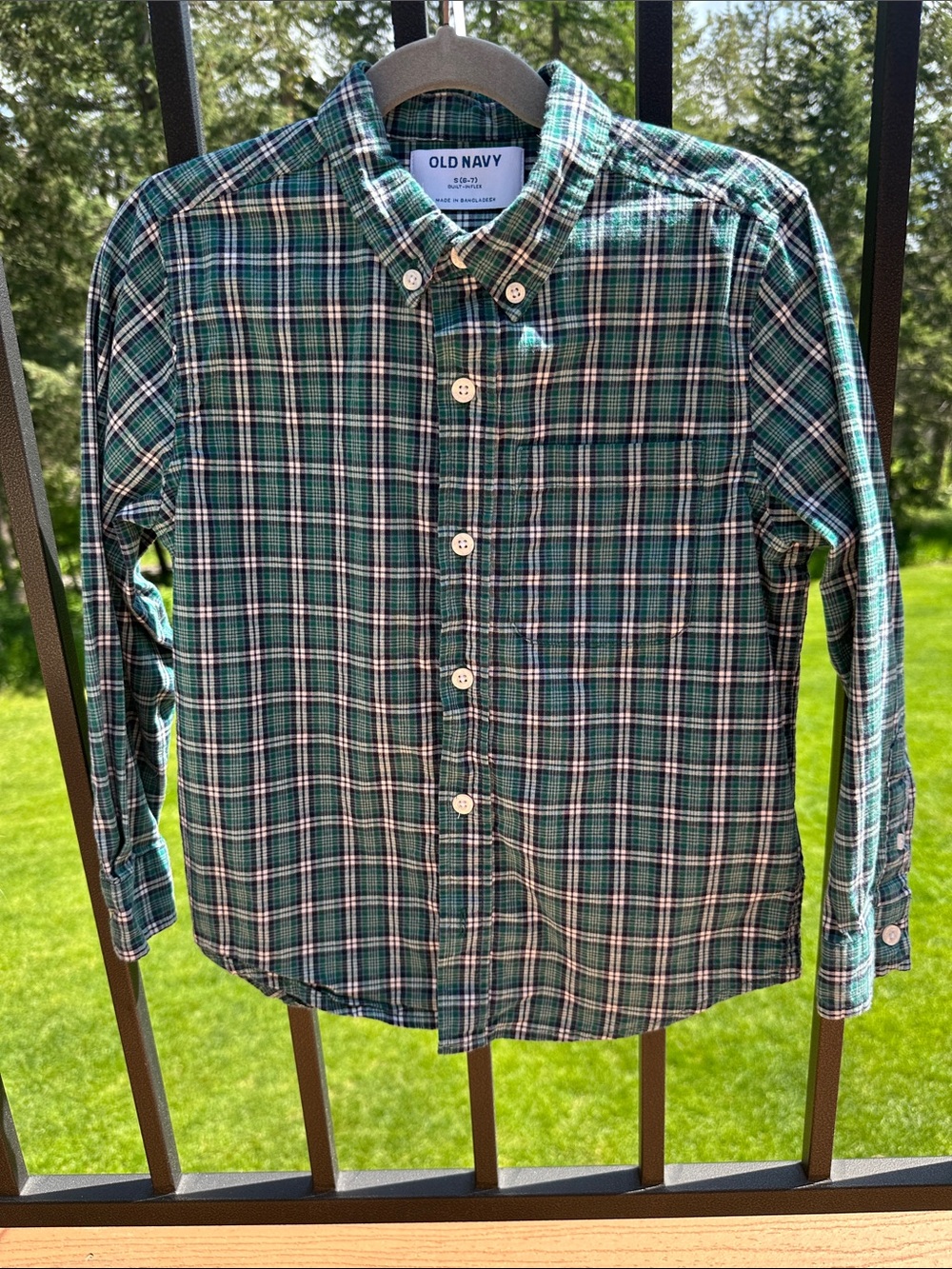 Old Navy Green and Navy Plaid Button-Down Shirt